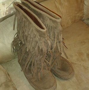 Womens brown moccasin boots